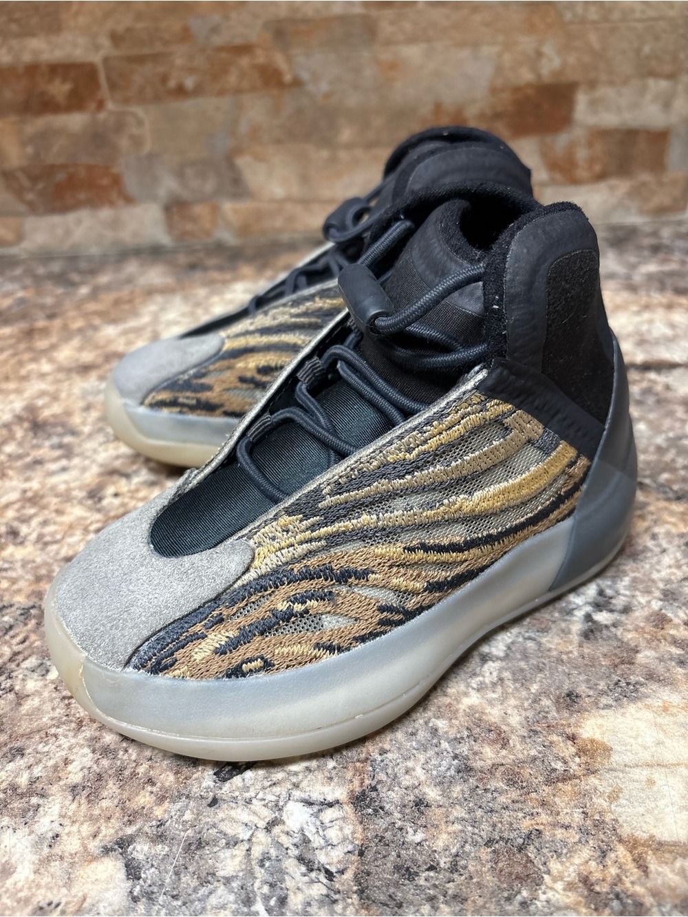 Adidas X Yeezy QNTM Amber Tint GX1331 Size 8.5K
